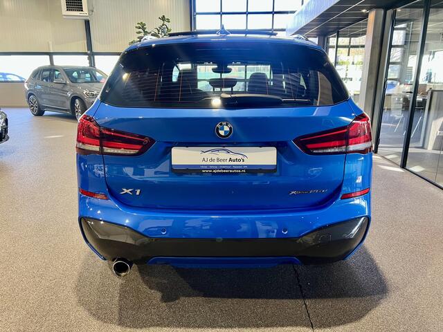 BMW X1 xDrive25e Executive M-Sport | Panorama | Camera | "19 | 220 PK
