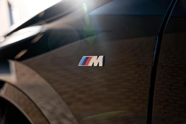 BMW X1 sDrive20i M-Sport, Panoramadak, 18" LM velgen,enz
