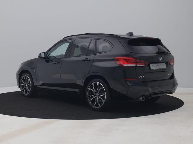 BMW X1 xDrive25e M-Sport | PANO | CAMERA | STOELVERWARMING