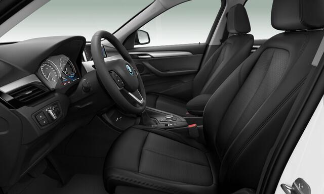 BMW X1 xDrive25e | Park ass. | Trekhaak | Camera |