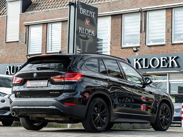 BMW X1 xDrive25e High Executive CAMERA HUD LED 18 INCH LEDER PRIVACY GLASS