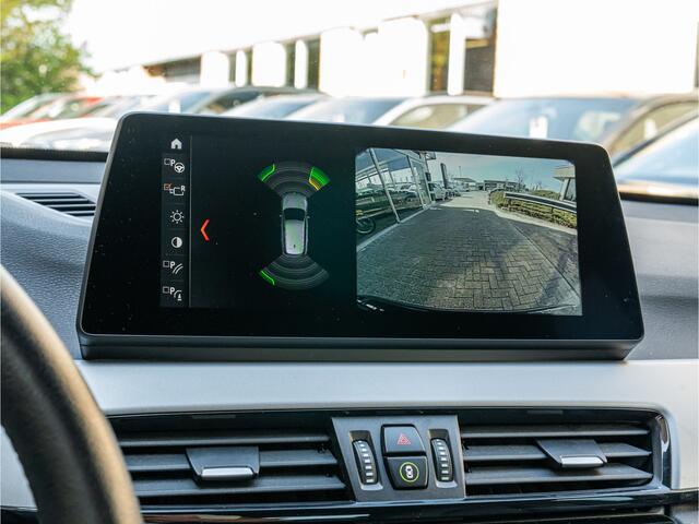BMW X1 xDrive25e High Executive CAMERA HUD LED 18 INCH LEDER PRIVACY GLASS