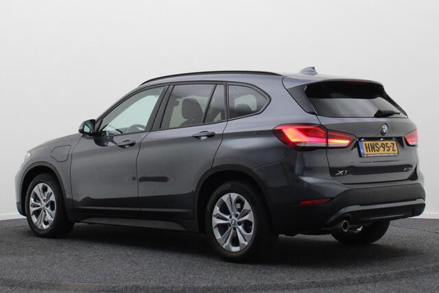 BMW X1 xDrive25e Executive Navigatie, Stoelverwarming, PDC, Cruise, Climate