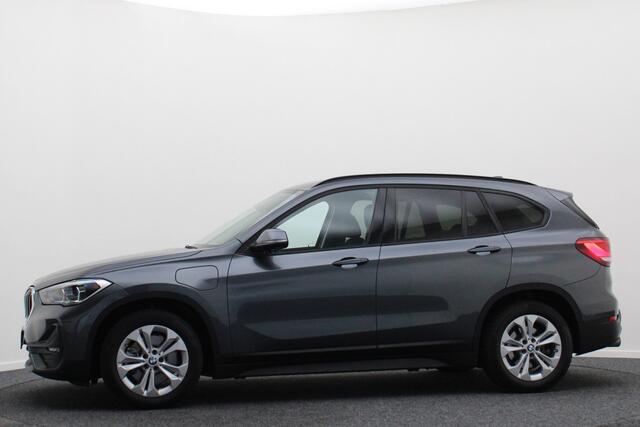 BMW X1 xDrive25e Executive Navigatie, Stoelverwarming, PDC, Cruise, Climate