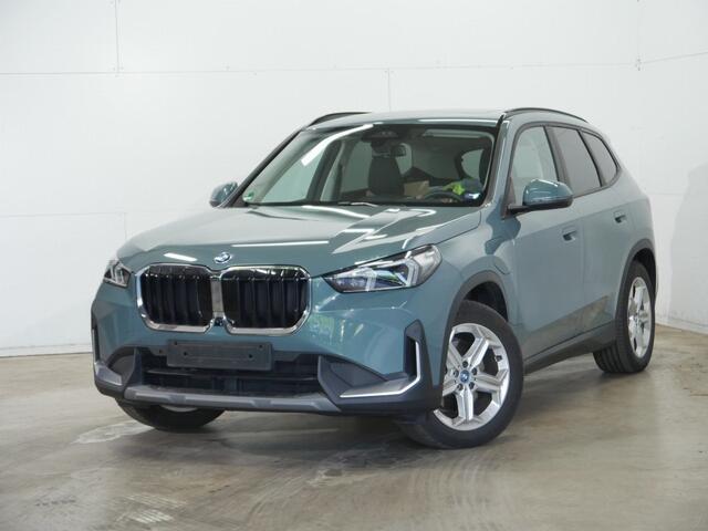 BMW X1 xDrive25e | Panorama | Trekhaak | Elec. Verstelb. Stoelen | Driv. Ass. Plus | Head Up | Harman Kardon