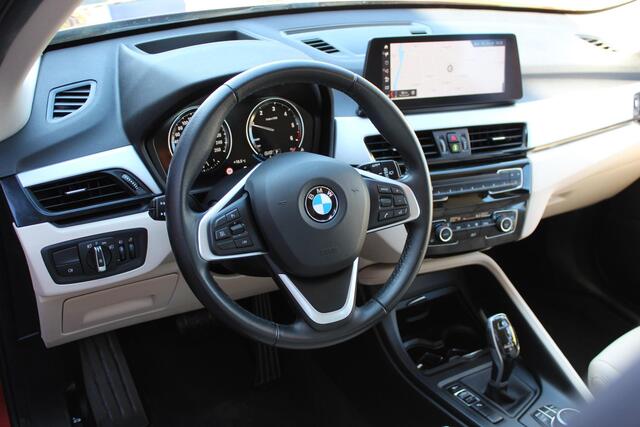 BMW X1 sDrive16d Executive Edition | NL-AUTO+N.A.P! | LED | GROOT-NAVI | CLIMA | E-KLEP | CRUISE | PDC-V/A | DAB |