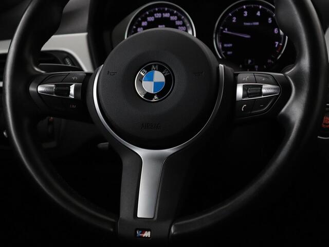 BMW X1 sDrive18i M Sport | Stoelverwarming | Head-Up | Sportstoelen | Full LED | Alcantara | Navigatie | Park Assist | Climate control