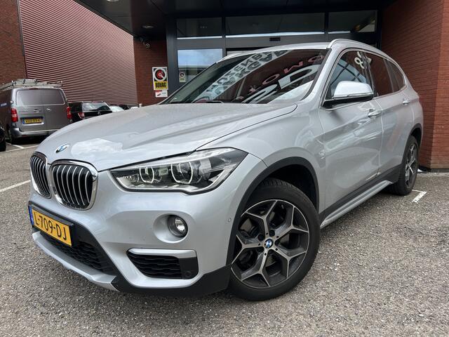 BMW X1 xDrive20i High Executive // HUD // FULL LED // LEDER // CAMERA // NAVI // PDC