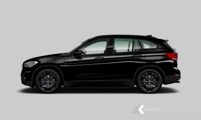 BMW X1 25e xDrive | Sportline | Driving Ass. Plus | Stoelverwarming | HIFI | Ambiance verlichting | Head-Up | 18' inch |