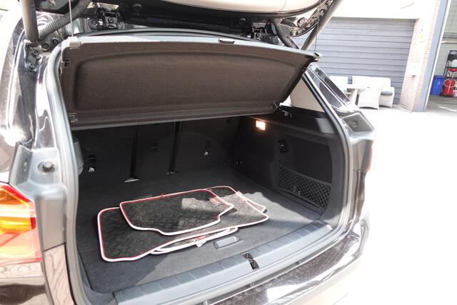 BMW X1 sDrive18i | Lage KM! | CarPlay | Leder | Camera | Elektrische Klep |