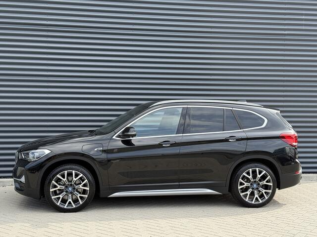 BMW X1 xDrive25eX-Line Leder/Apple/Camera/H&K/HUD