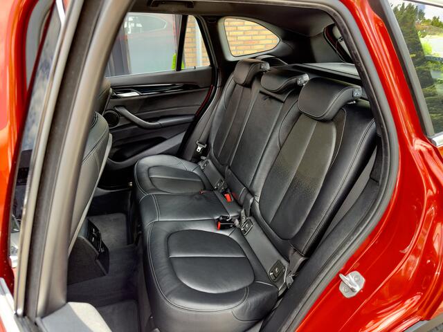 BMW X1 XDRIVE20i AUT8 HIGH EXECUTIVE 114D.KM PANODAK LEDER NAVI HEAD-UPP LED LMV PDC
