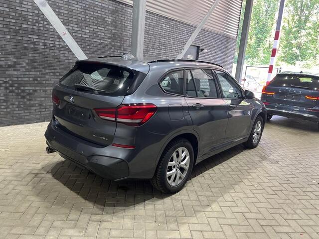 BMW X1 xDrive25e M-Sport | Panoramadak | Stoelverwarming | Leder | Camera