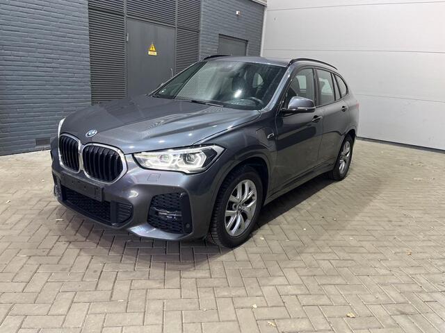 BMW X1 xDrive25e M-Sport | Panoramadak | Stoelverwarming | Leder | Camera
