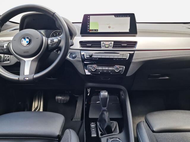 BMW X1 xDrive25e M-SPORT ** LED, NAVI+, HALF-LEDER, HiFi, TREKH, HuD, 19-inch LMV, ** 1e EIG - UNFALLFREI **
