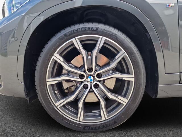 BMW X1 xDrive25e M-SPORT ** LED, NAVI+, HALF-LEDER, HiFi, TREKH, HuD, 19-inch LMV, ** 1e EIG - UNFALLFREI **
