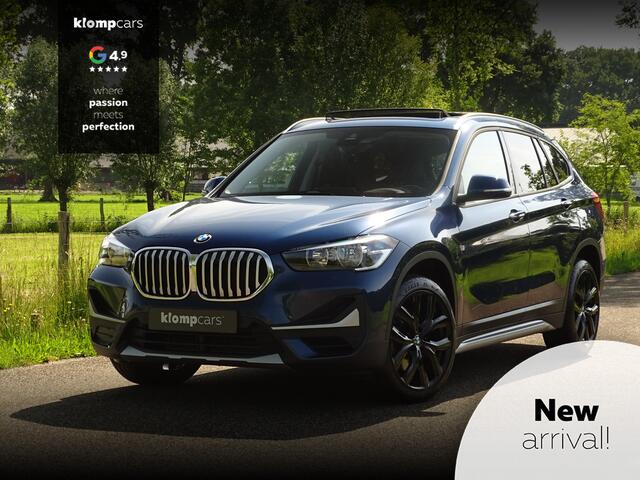 BMW X1 xDrive20i High Exe | Schuifdak | HUD | Elek.St. | Camera | Stuur+Stoel verwarming | Lane-ass | St.verw | X-line!