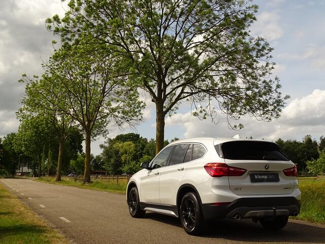 BMW X1 sDrive20i Executive | Parelmoer | Trekhk. | Keyless entry | Stoelverw. | X-line | 192PK