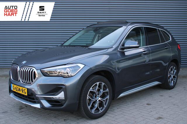 BMW X1 sDrive20i X-Line Panoramdak Full-Led Head-Up Dakota-Leer Groot-Navigatie