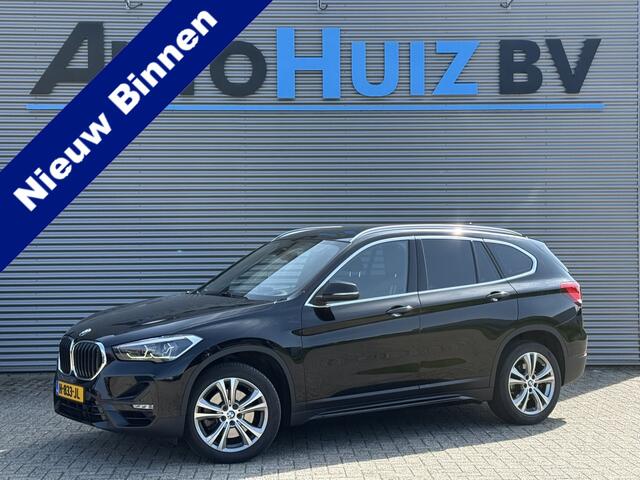 BMW X1 sDrive20i 192 PK Sport Line Achteruitrijcamera Trekhaak DAB Head-Up Display 18 Inch