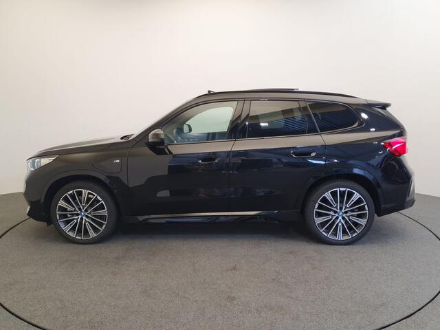 BMW X1 xDrive30e M-Sport Wegklapbare trekhaak, Panoramadak, Harman Kardon