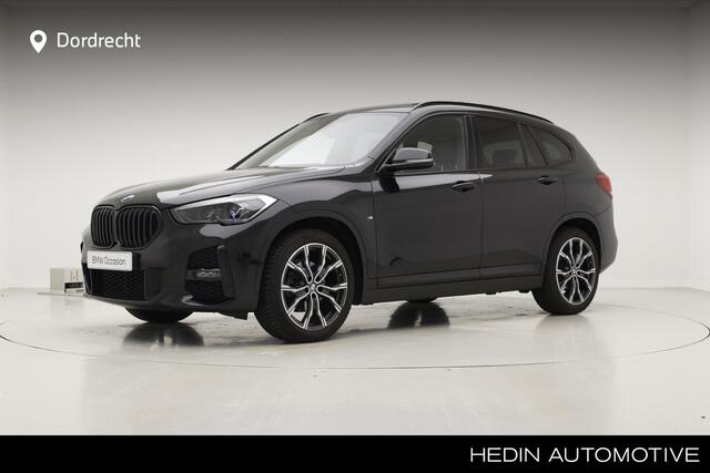BMW X1 sDrive18i M-Sport | 19" | Camera | Panorama | Stoelverwarming | Head-Up