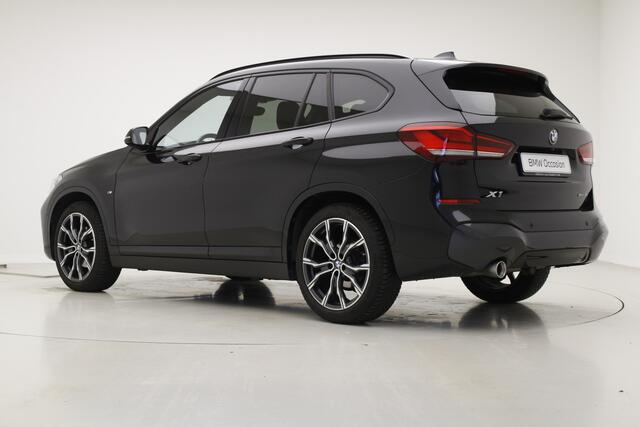 BMW X1 sDrive18i M-Sport | 19" | Camera | Panorama | Stoelverwarming | Head-Up