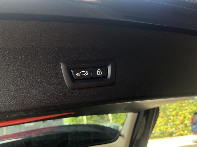 BMW X1 sDrive18i Executive // LEDER // ELEK. KLEP // NAVI // CAMERA+SENSOREN // CRUISE //