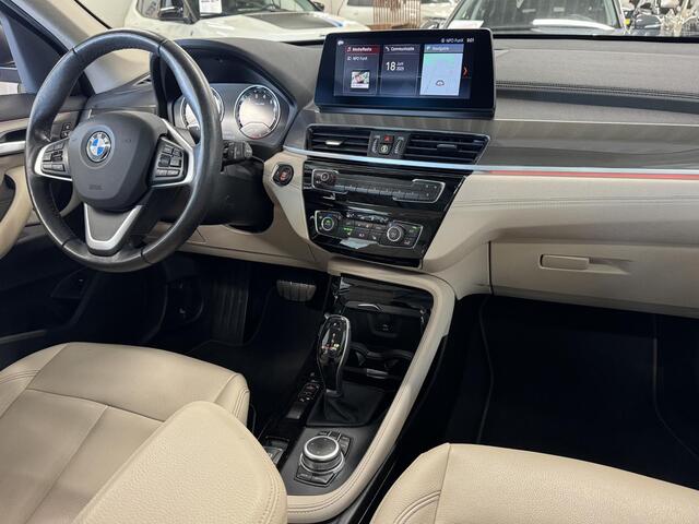BMW X1 sDrive20i High Executive Edition | Pano | Navigatie | LED | Airco-Ecc | LM-Velgen |Stoelverwarming | Camera | ( Vestiging - Nieuwegein )