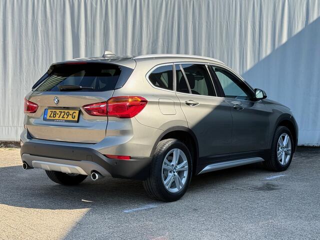BMW X1 sDrive20i Orange Edition III Leer/Sport etc.