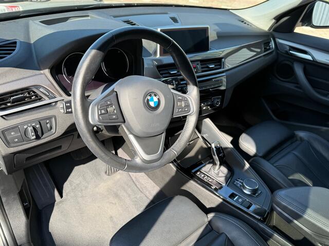 BMW X1 sDrive20i Orange Edition III Leer/Sport etc.