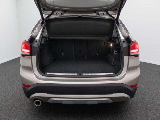 BMW X1 xDrive25e High Executive X Line LED ACC Camera Panoramadak Head Up Trekhaak