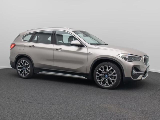 BMW X1 xDrive25e High Executive X Line LED ACC Camera Panoramadak Head Up Trekhaak