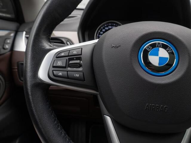 BMW X1 xDrive25e High Executive X Line LED ACC Camera Panoramadak Head Up Trekhaak