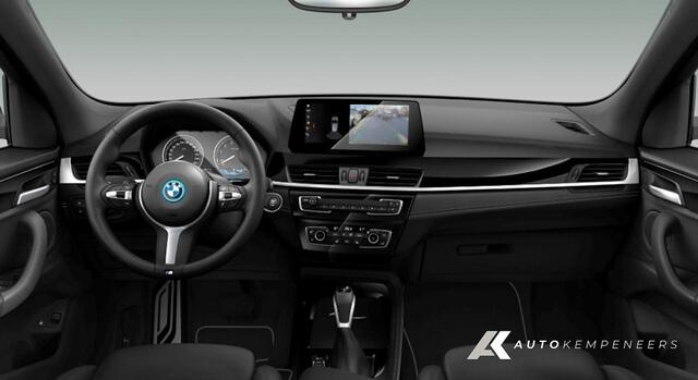 BMW X1 25e xDrive M Sport | Shadow | Camera | Head-up | Stuurverwarming | Led | Trekhaak | 19' inch |
