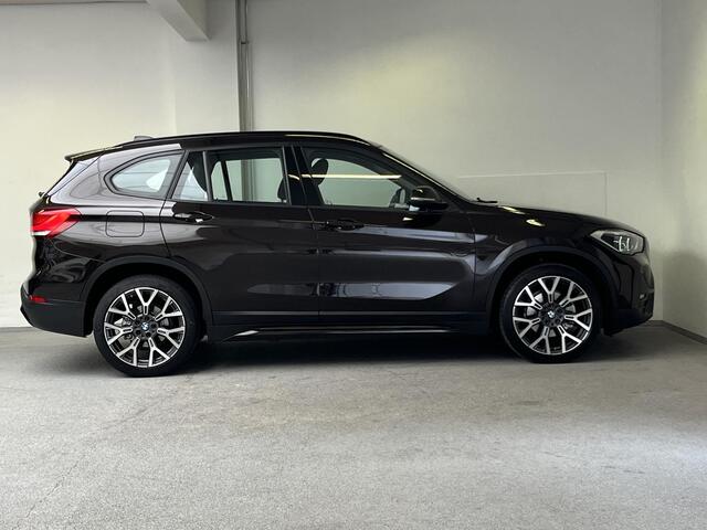 BMW X1 sDrive18i High Executive | X-LINE | SPORTSTOELEN |