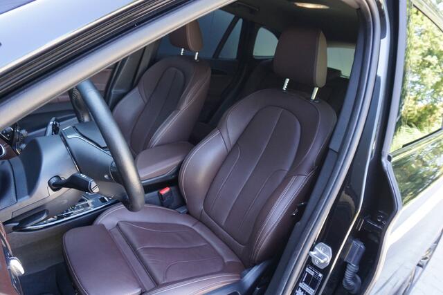 BMW X1 xDrive25e eDrive Edition | Origineel NL | 1ste eigenaar | Trekhaak | HUD | ACC | Leder | Camera | 18''LM |