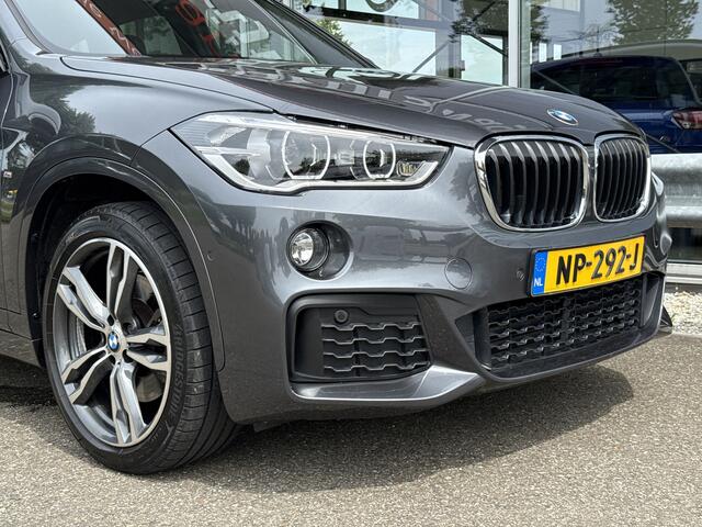 BMW X1 sDrive20i High Executive M-Sport | 1e Eig | Dealer OH | Head-up | Trekhaak | Leder