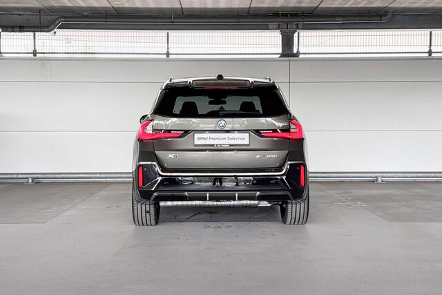 BMW X1 xDrive25e | M Sportpakket Pro | Trekhaak met elektrisch wegklapbare kogel
