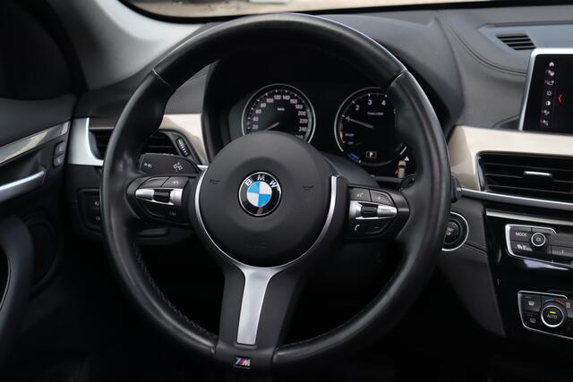 BMW X1 xDrive25e Executive | Panoramadak | Elek. Stoelen | Navigatie | Stoelverwarming | M Sport