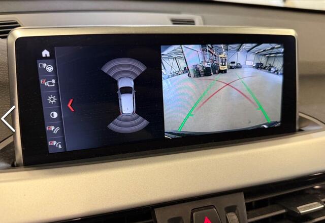 BMW X1 sDrive18i High Executive Panoramadak Leer
