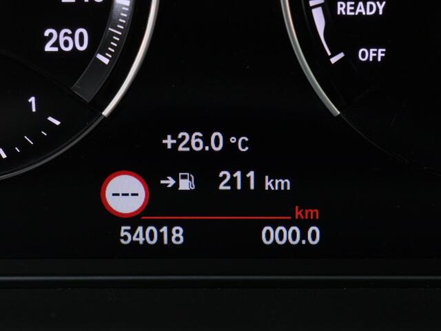 BMW X1 xDrive20i | El. memorystoel | El. A.klep | Stoelverwarming | Nav