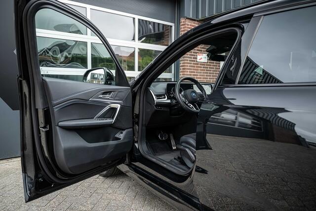 BMW X1 25e xDrive M Sport | Shadow | Driving Ass. Plus | Camera | Adapt. Led | Stoelverwarming | 20 Inch |