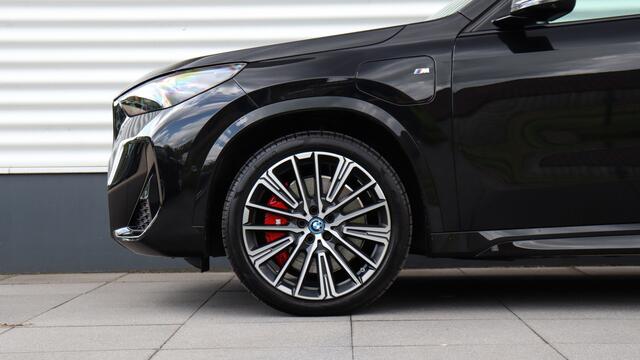 BMW X1 xDrive30e M-Sport Pro | Massage | Harman/Kardon | Panoramadak | Head-up | Trekhaak | Comfort Access