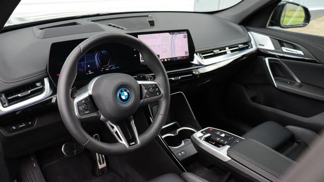 BMW X1 xDrive30e M-Sport Pro | Massage | Harman/Kardon | Panoramadak | Head-up | Trekhaak | Comfort Access