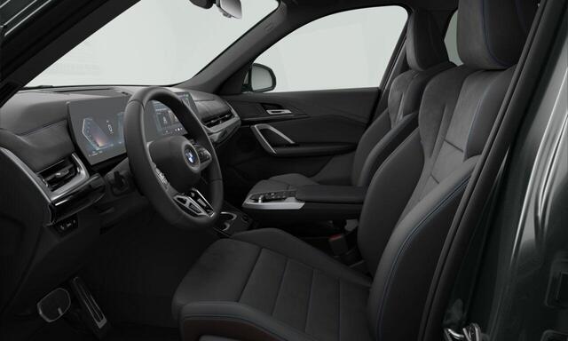 BMW X1 sDrive18i | M Sportpakket Pro | Premium Pack | Travel Pack