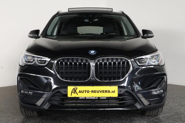 BMW X1 xDrive25e Sport Line / Opendak / Navi / CarPlay / HUD / LED