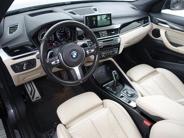 BMW X1 sDrive20i M Sport Aut- Shadowline, Panoramadak, Sport Leder, Head Up, Xenon Led, Park Assist, Stoelverwarming