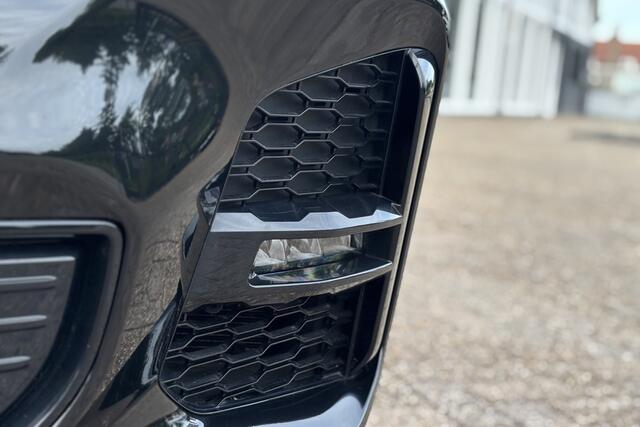 BMW X1 xDrive25e M-Sport | Sportstoelen | Trekhaak | Stoel+Stuurverwarming | Privacy Glas | Navi