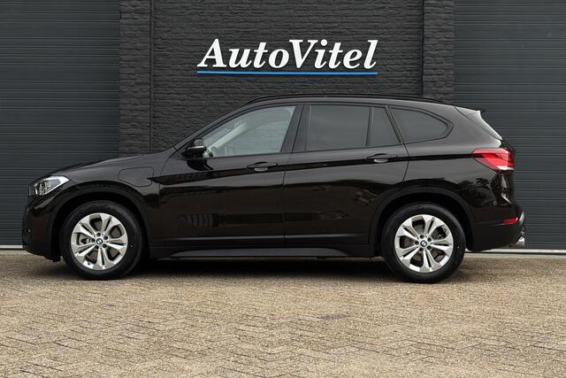 BMW X1 xDrive25e | Achteruitrijcamera | Adap. Cruise | Privacy Glas | Apple Carplay | 27.000 KM